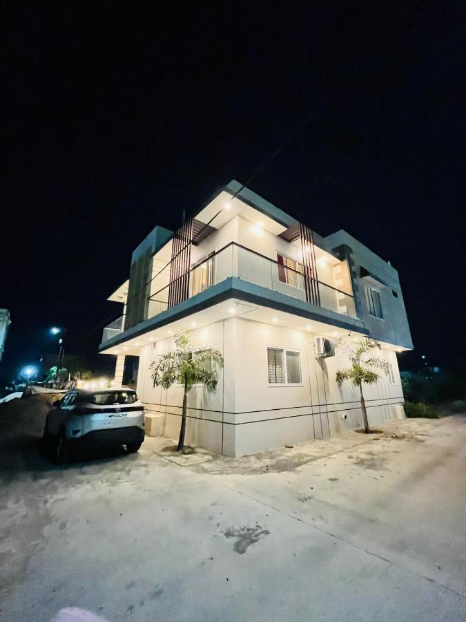 Shyam Sudha Home Stay Ujjain Buitenkant foto
