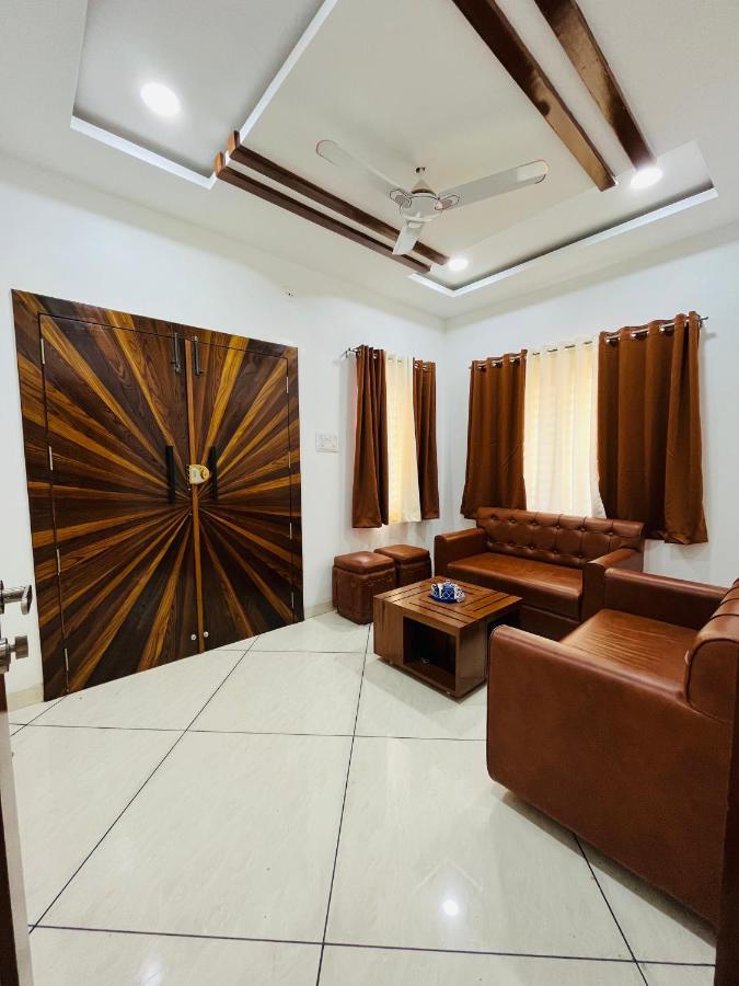 Shyam Sudha Home Stay Ujjain Buitenkant foto